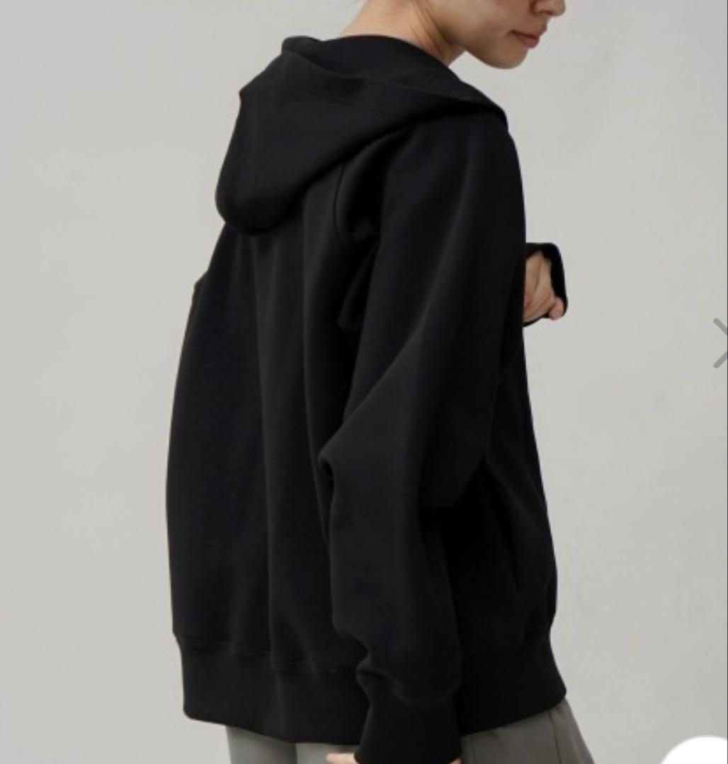 新品　yort 定価¥1万9800円　ダンボールダブルジップパーカー