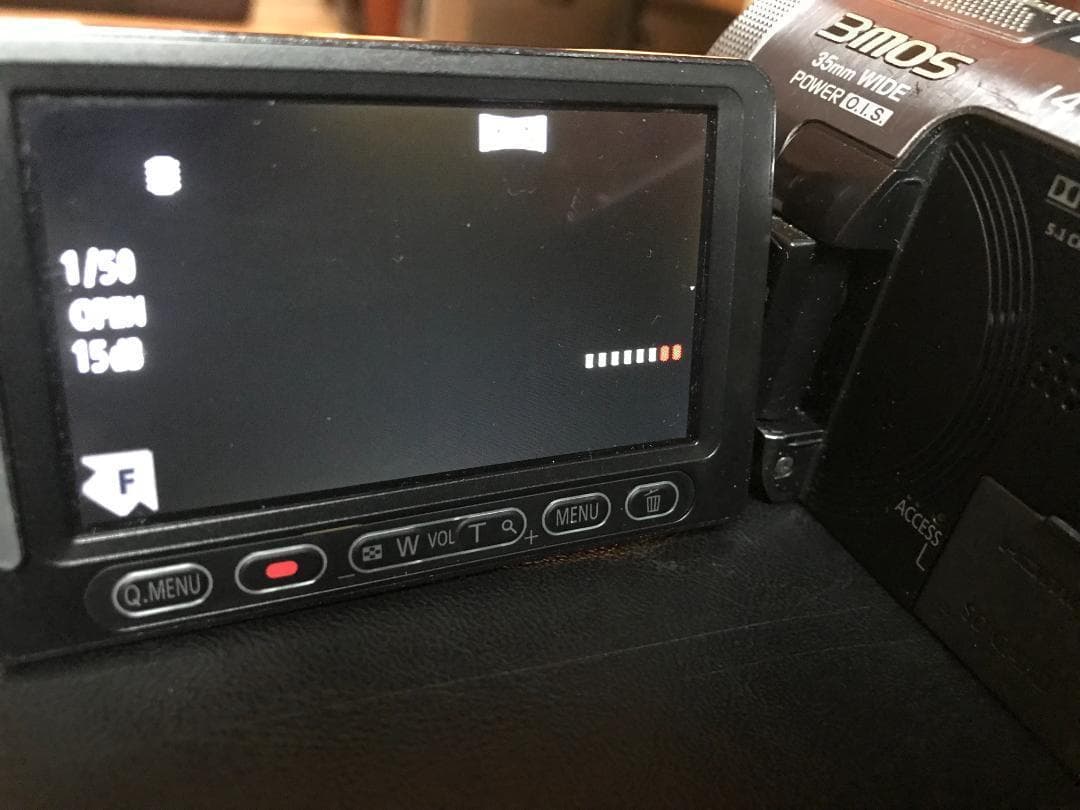 Panasonic HDC-TM700 + VW-WE08Hデジタルビデオカメラ