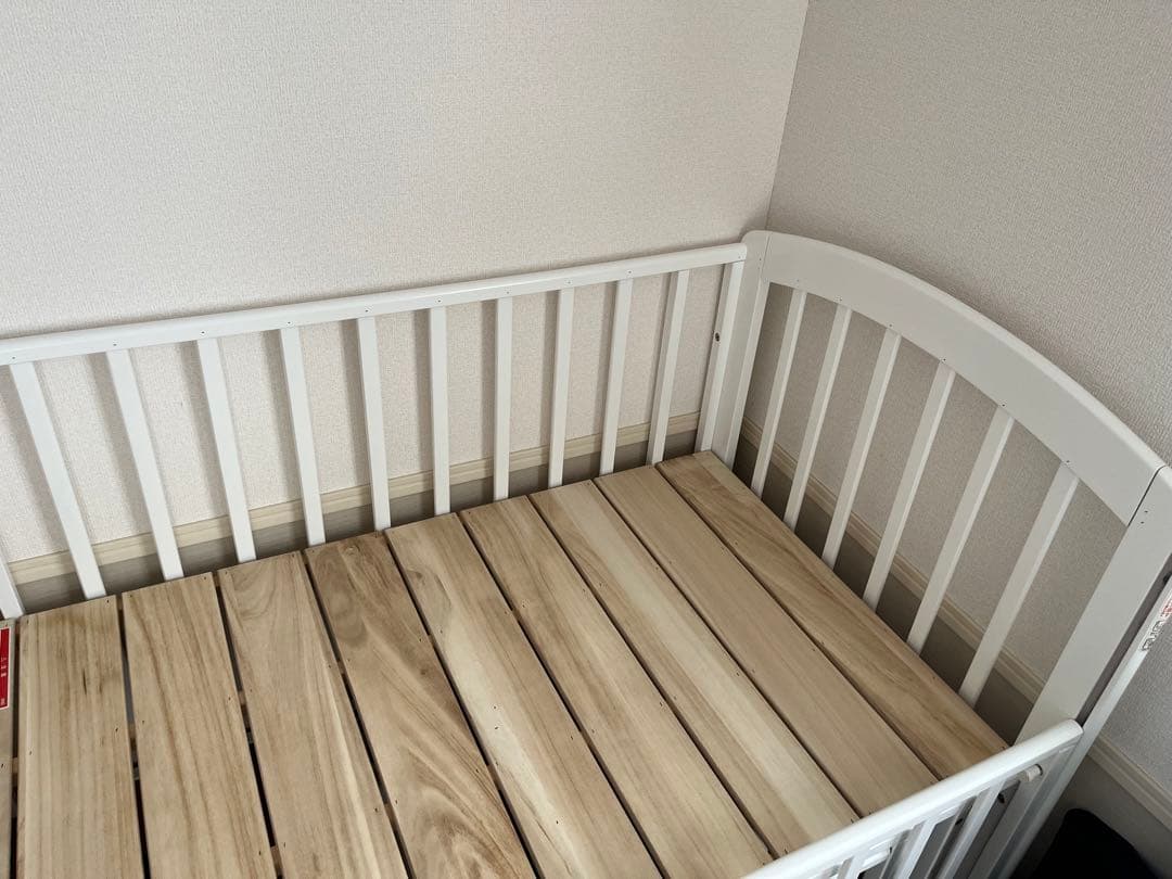 KATOJI ベビーベット　ホワイト　ハイタイプ　カトージ　大阪　マットレスも可