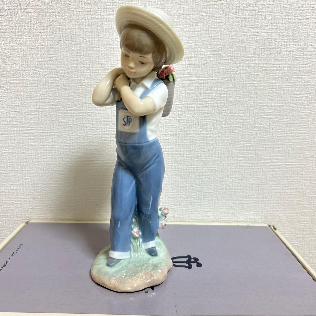 リヤドロ LLADRO 「かごいっぱいのバラ」　　　　　新品！正規の元箱付き！