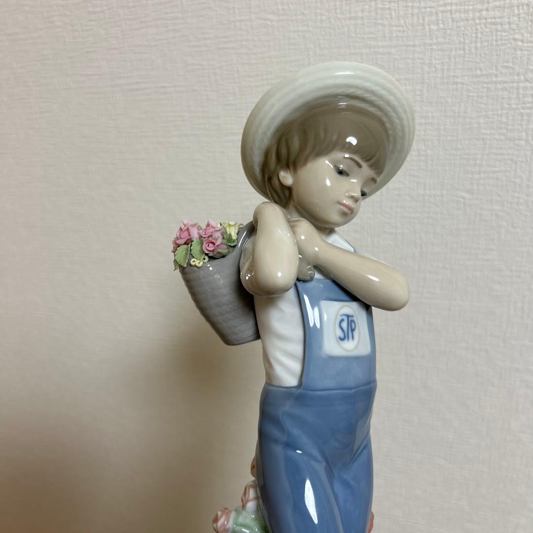 リヤドロ LLADRO 「かごいっぱいのバラ」　　　　　新品！正規の元箱付き！