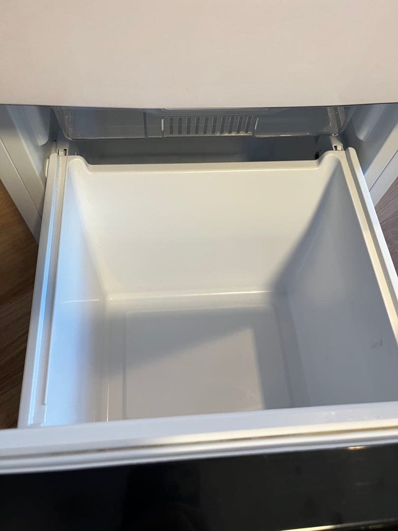 Hisense 130L 冷蔵庫 HR-D1302 2019年製