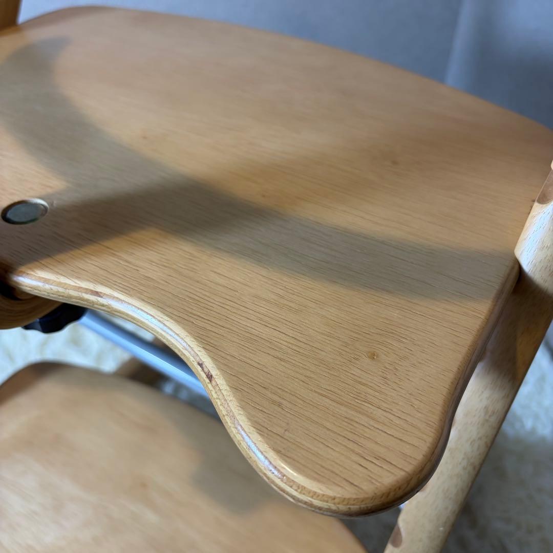 美品 大和屋　すくすくスリムプラスチェア　テーブル＆ガード付　六角レンチ付