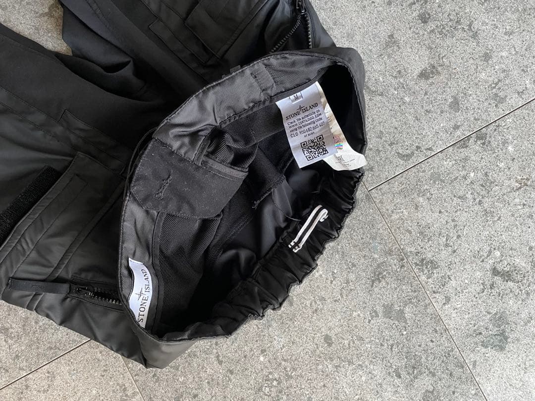 Stone  ブラックカーゴショートパンツ