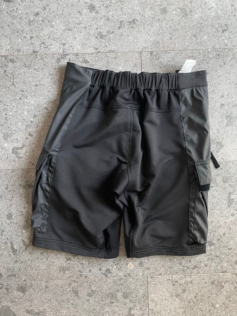 Stone  ブラックカーゴショートパンツ