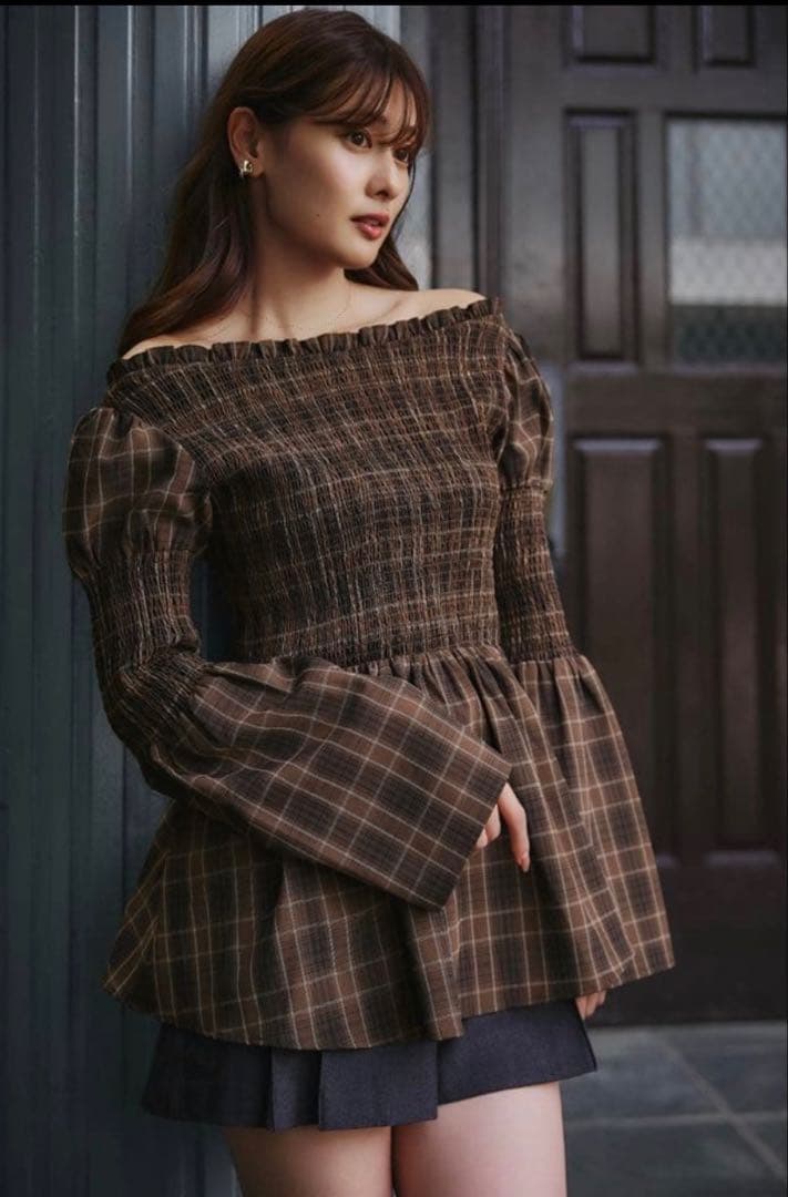 トップス herlipto Checked Flared Peplum Top