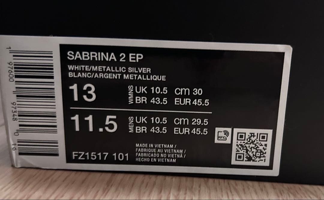 ナイキ SABRINA 2 バスケットシューズ ホワイト