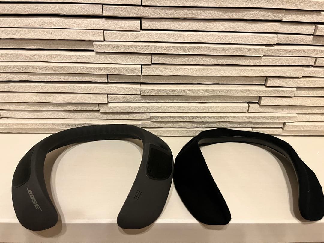 BOSE ネックスピーカー グレー 専用カバー付き