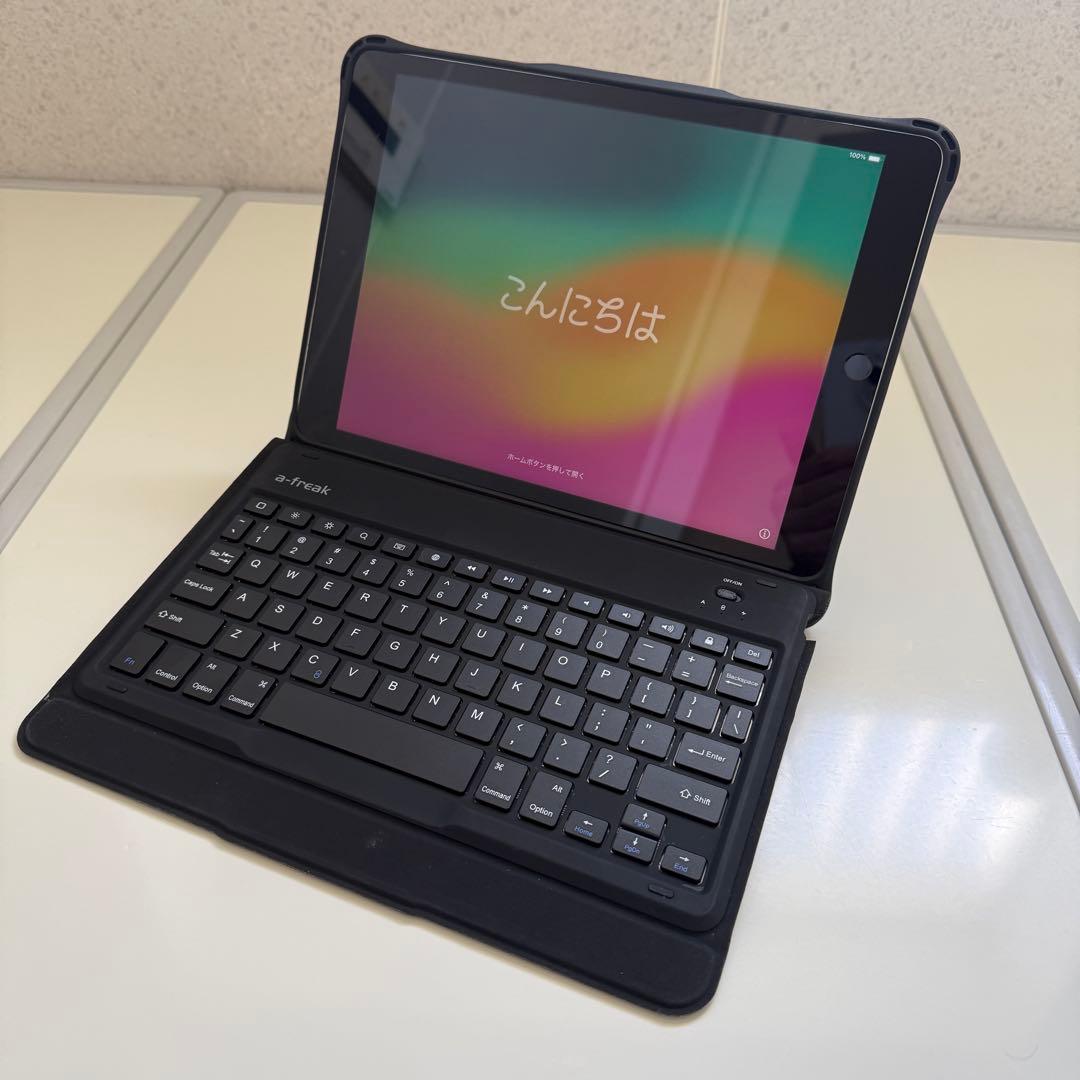 iPad第9世代本体 AppleCare+とBluetoothキーボード付