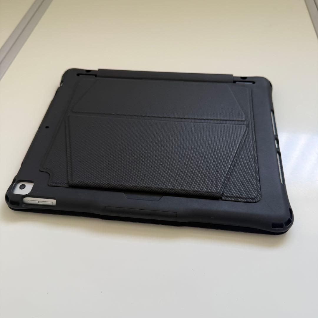 iPad第9世代本体 AppleCare+とBluetoothキーボード付