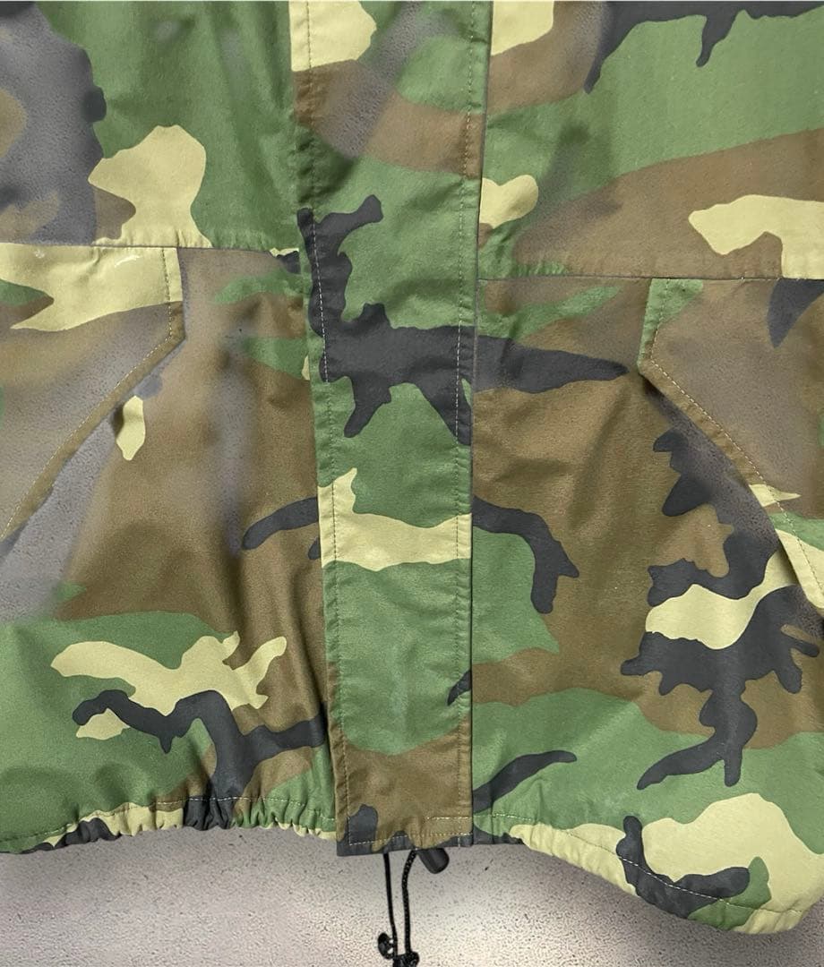 ジャケット・アウター ECWCS WOODLAND CAMO GORE-TEX PARKA L-R
