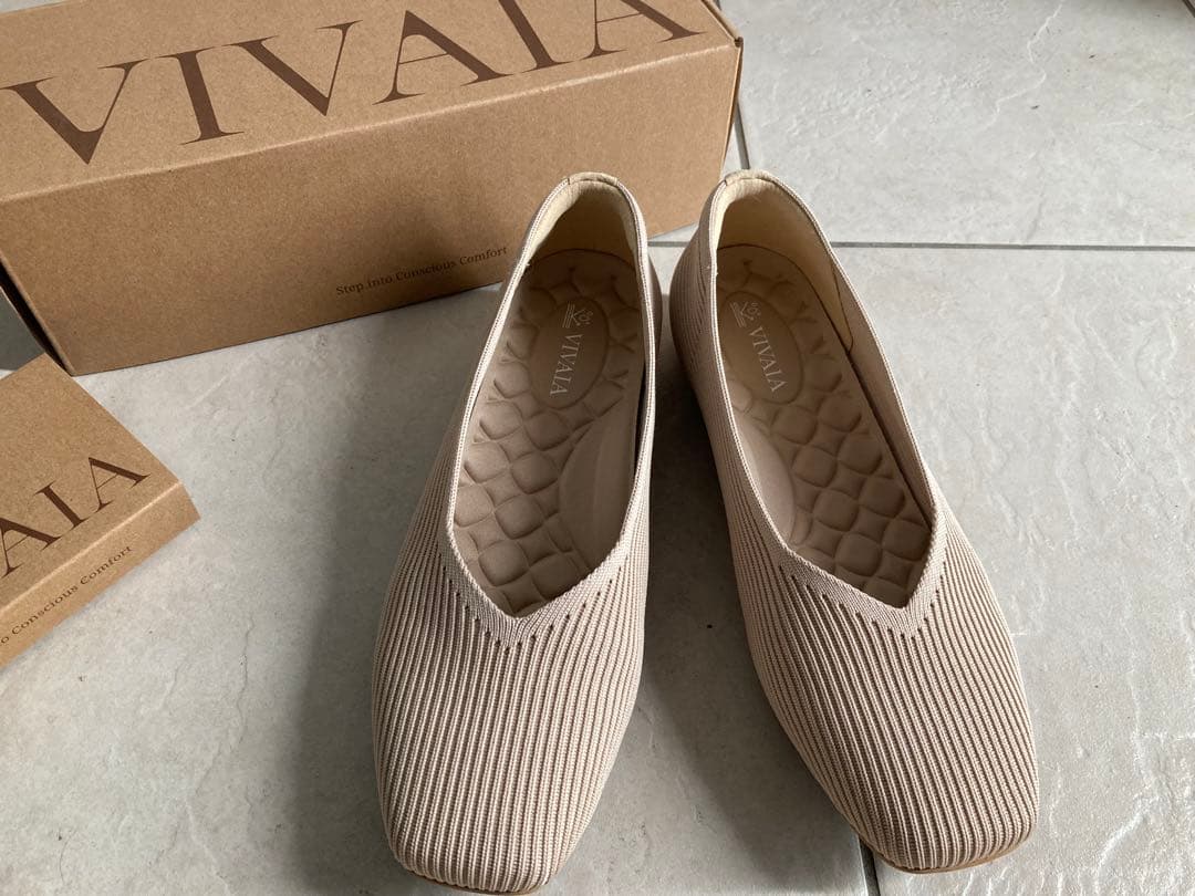 VIVAIA Margot Walker フラットシューズ 撥水　ワイド