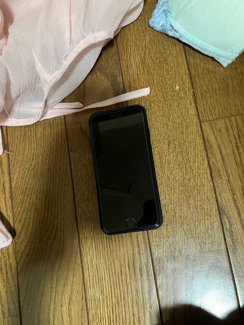 iPhone SE3ブラック まあまあ美品！