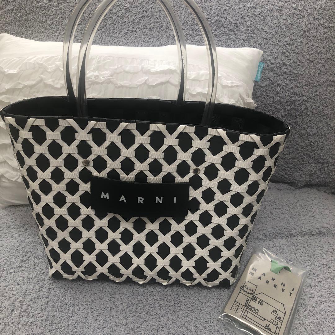 マルニ　かごバッグ　モノトーン