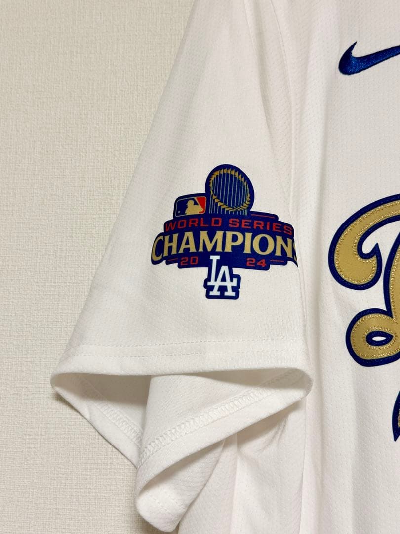 【タグ付き新品・正規品】大谷翔平選手　ドジャース　ワールドチャンピオン記念　L