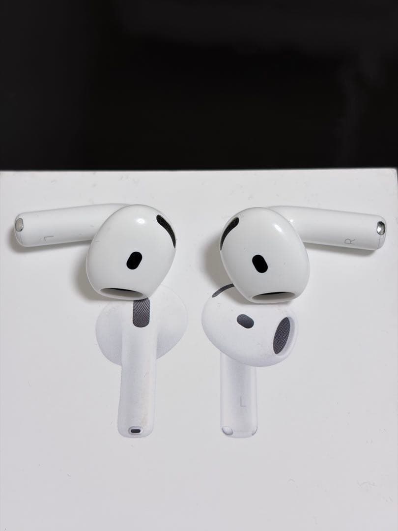 AirPods 4 箱付き