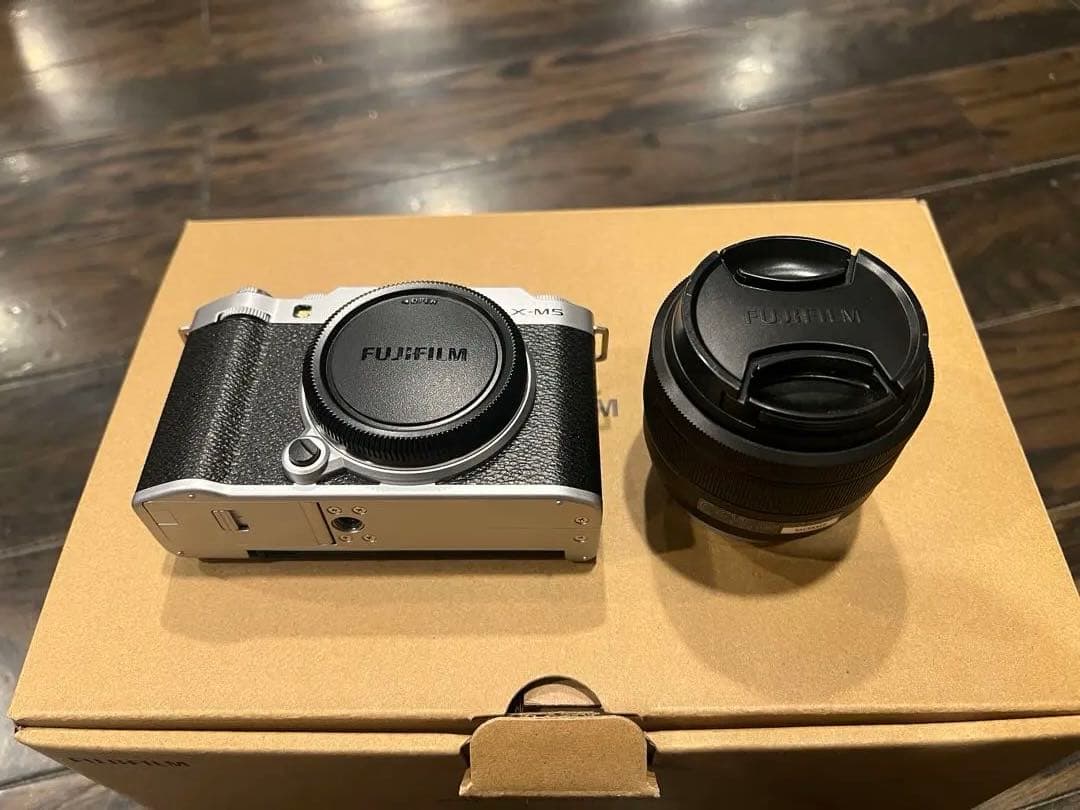 Fujifilm X-M5 ミラーレスカメラ レンズ付き