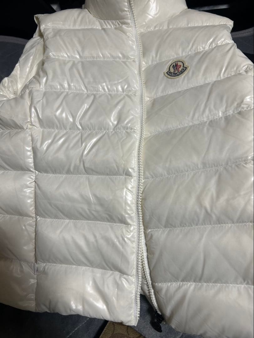 モンクレール ダウンベスト s