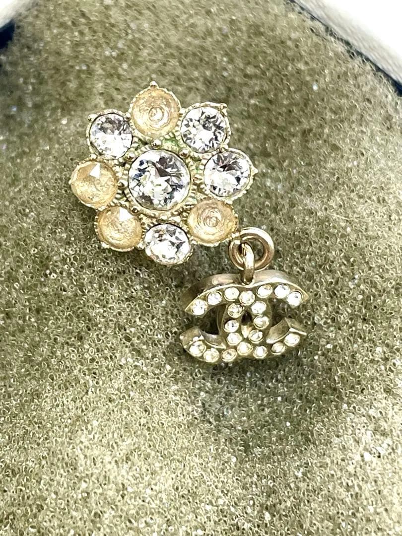 専用欄 正規品CHANELココマークフラワースウィングピアス