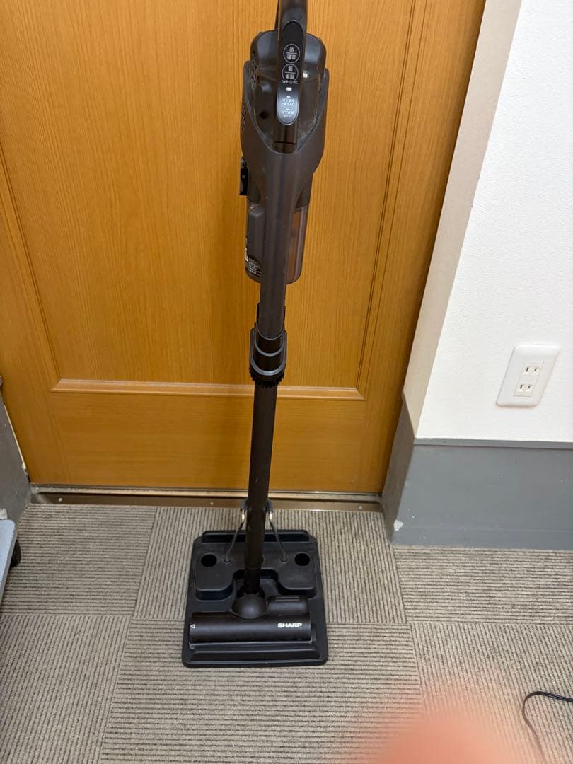 シャープ　コードレススティック掃除機　RACTIVEAIR EC-AR10-B