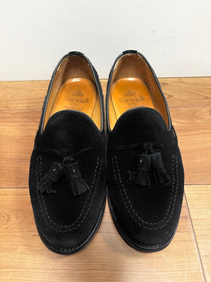 Berwick 黒 スエード タッセルローファー UK6