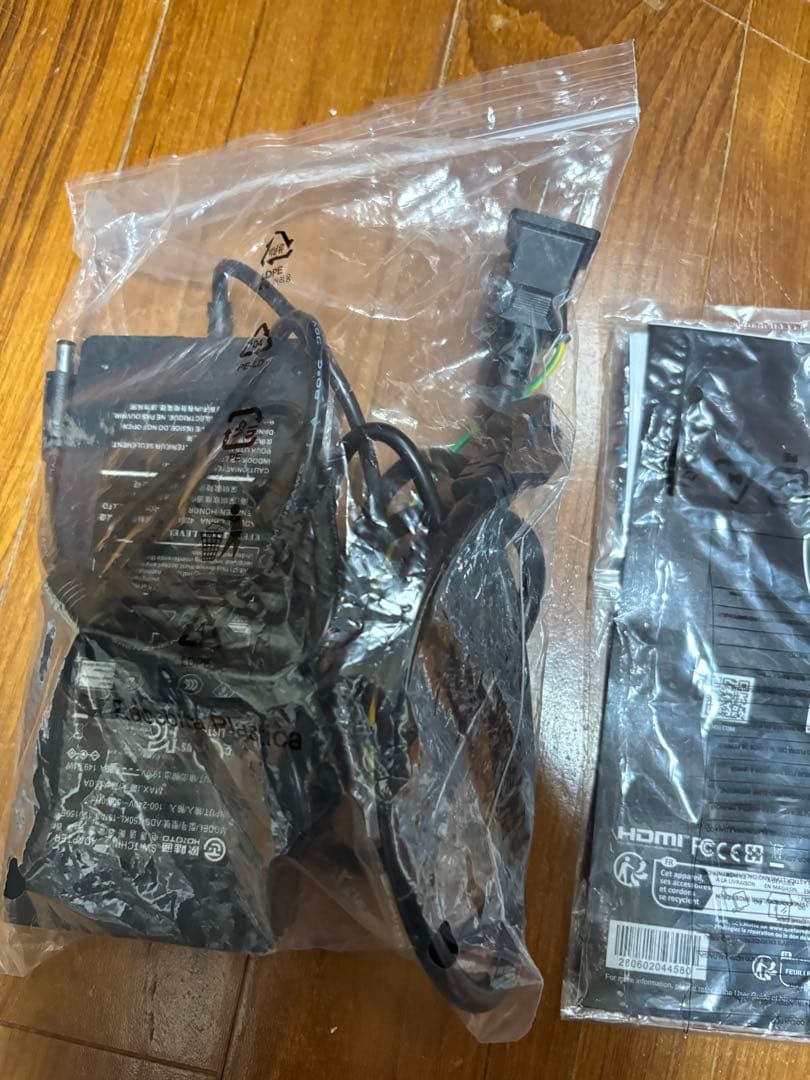 MSI 湾曲ゲーミングモニター MPG 275CQRXF 27インチ