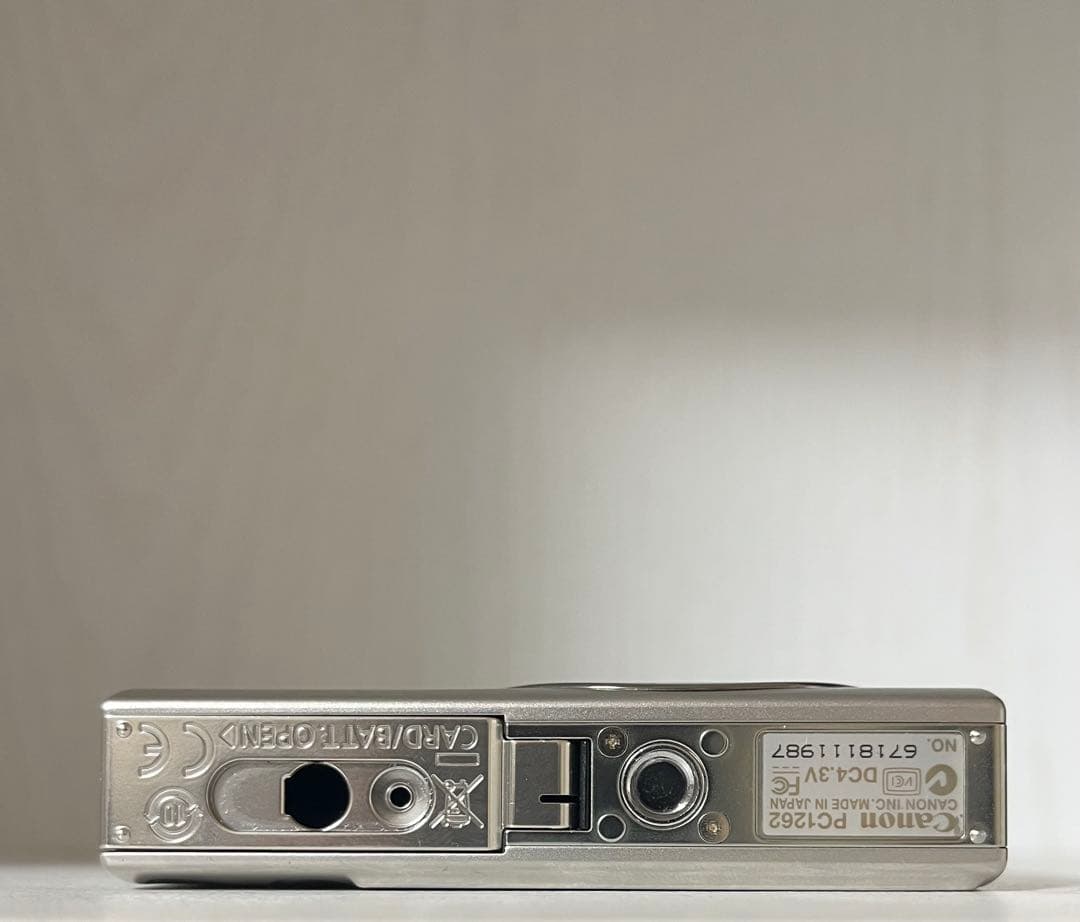 美品 動作確認済みCanon IXY Digital 25 IS デジタルカメラ