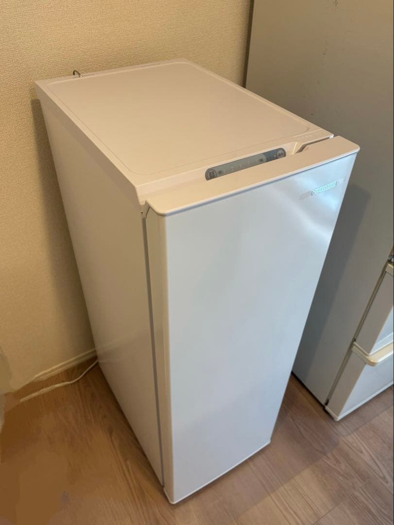 アイリスオーヤマ 冷凍庫 IUSN-8A-W