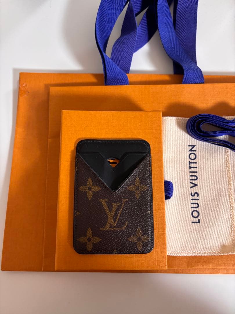 LOUIS VUITTON MagSafe対応カードケース