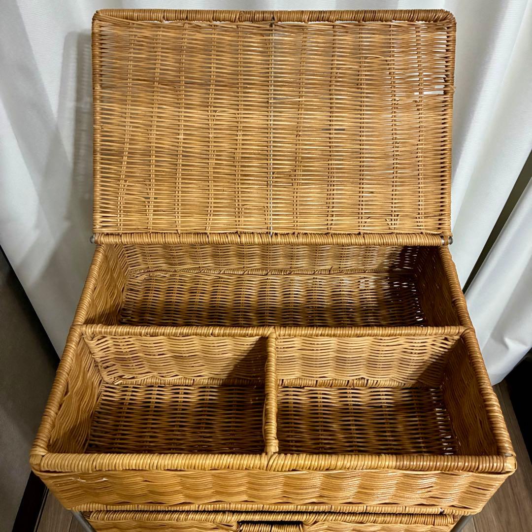 ラタン 仕切り付き　4段収納ボックス キャスター付き