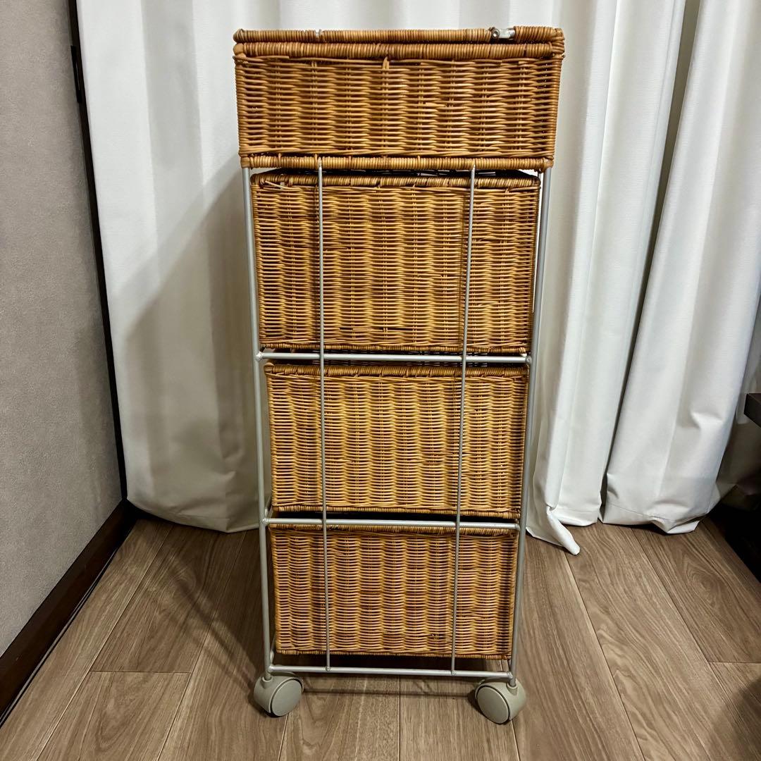 ラタン 仕切り付き　4段収納ボックス キャスター付き