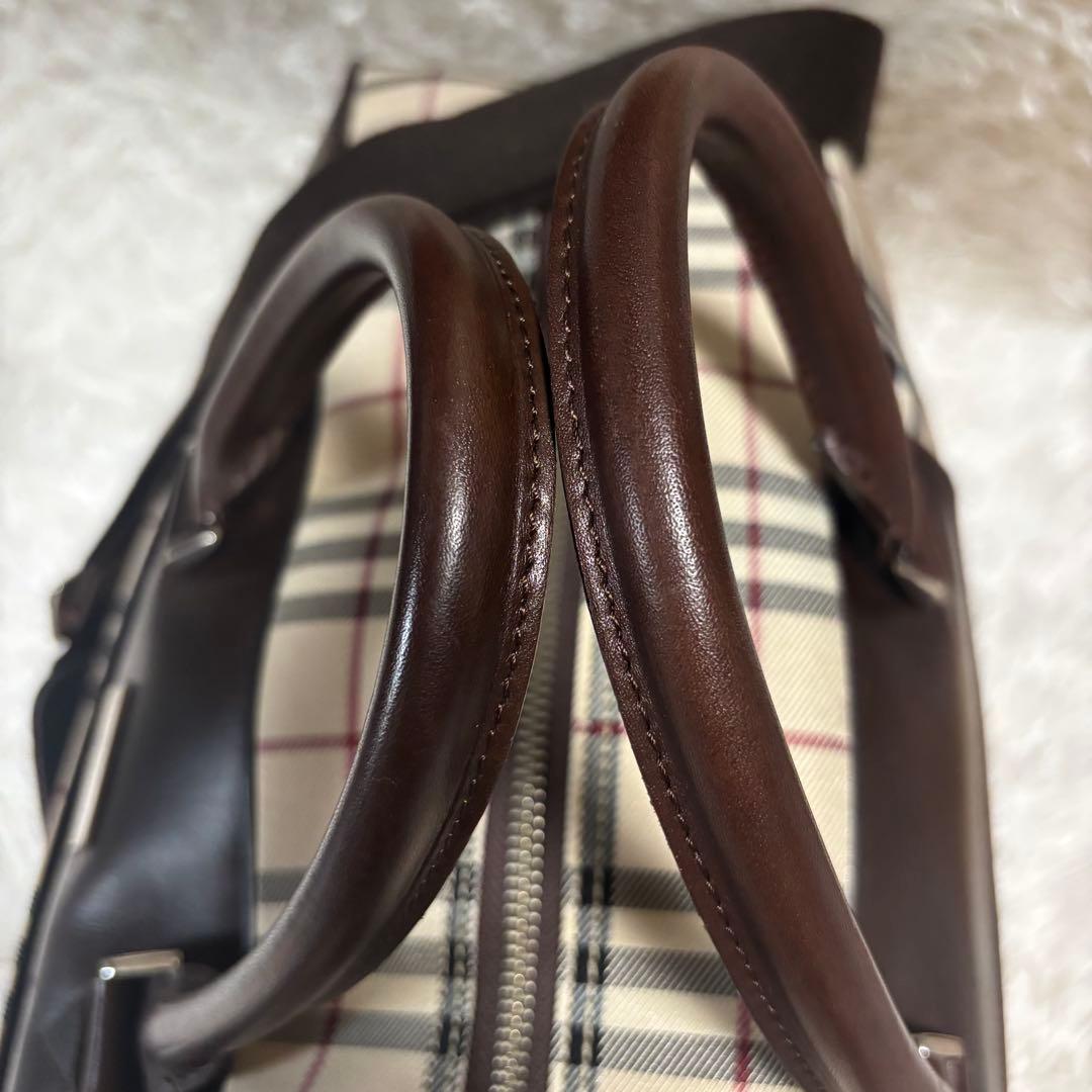 【美品・廃盤】バーバリー 2way ボストンバッグ ノバチェック ロゴプレート