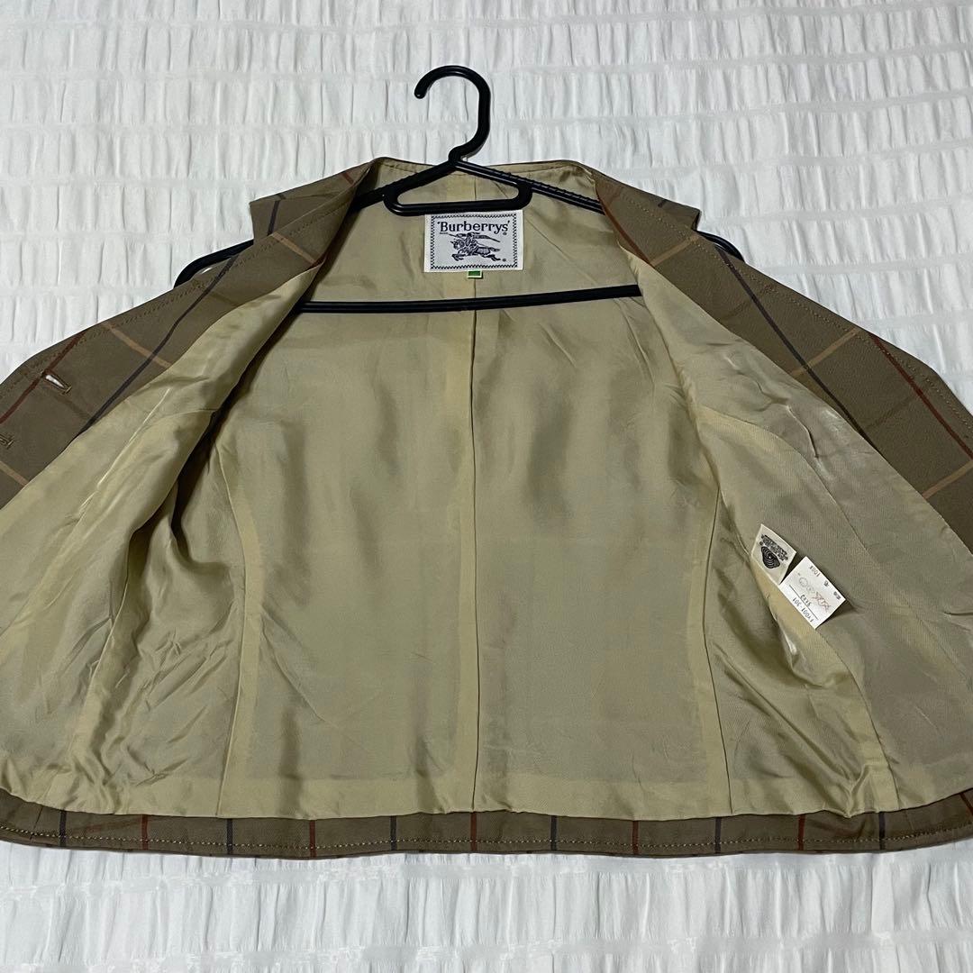 ⭐️美品！Burberry チェック　レディース　スカートスーツ　ベスト付き