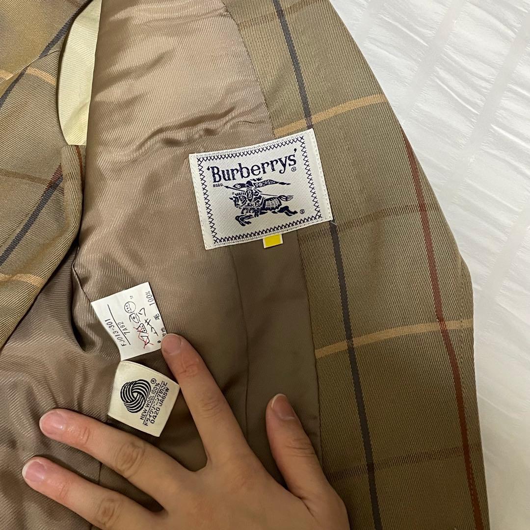 ⭐️美品！Burberry チェック　レディース　スカートスーツ　ベスト付き