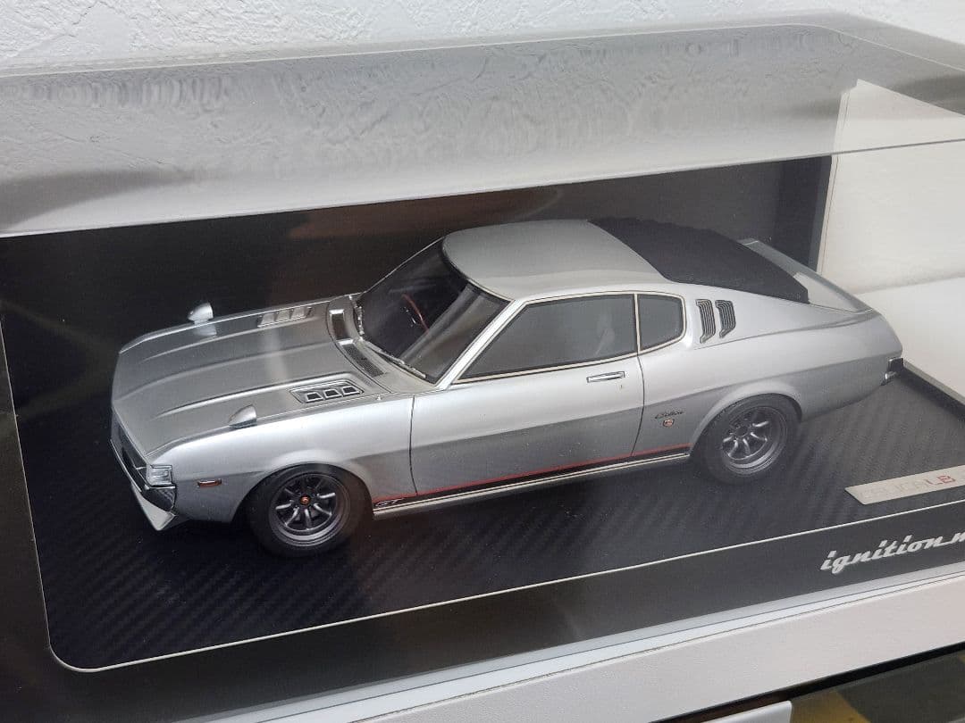 【1/18イグニッションモデル】トヨタ　セリカLB(TA27)シルバー