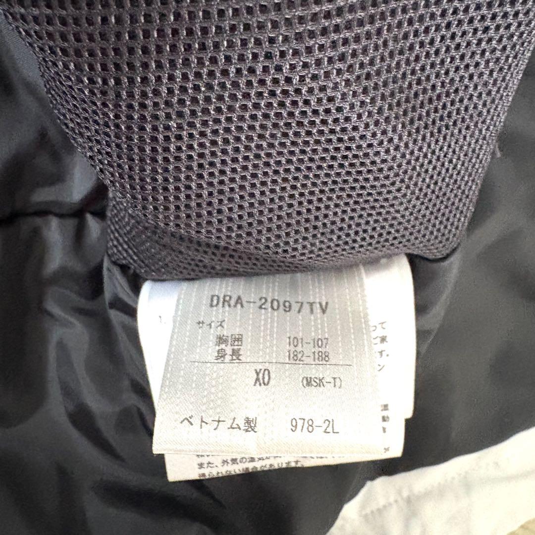 美品☆DESCENTE デサント スキーウェア　上下セット　メンズ　XO 白　黒