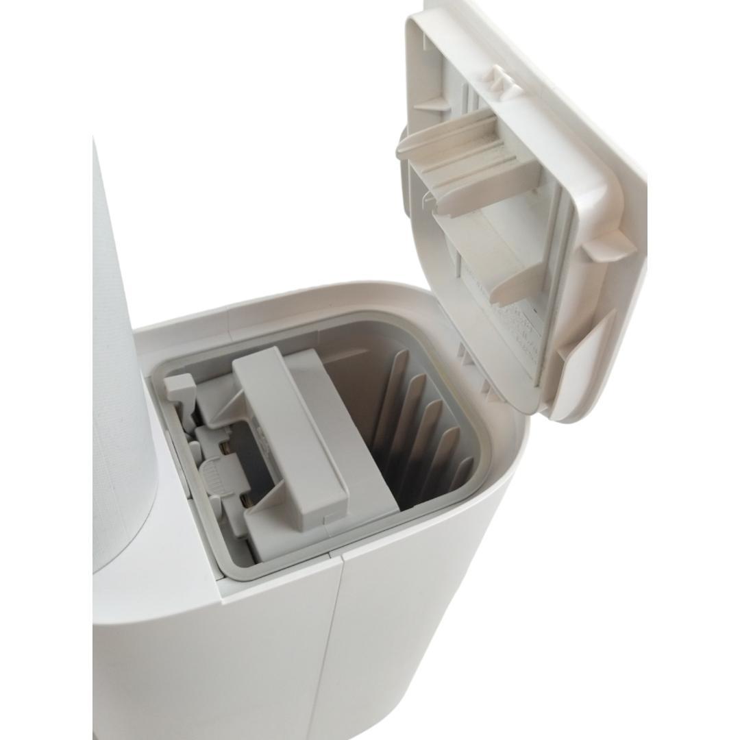 c*i様 パナソニック　コードレス掃除機　MC-NX700K-W　24年製　充電