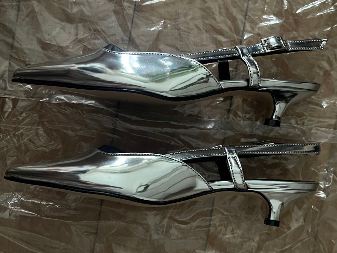 アルタイル＊シルバー ポインテッドトゥ ミュール　37