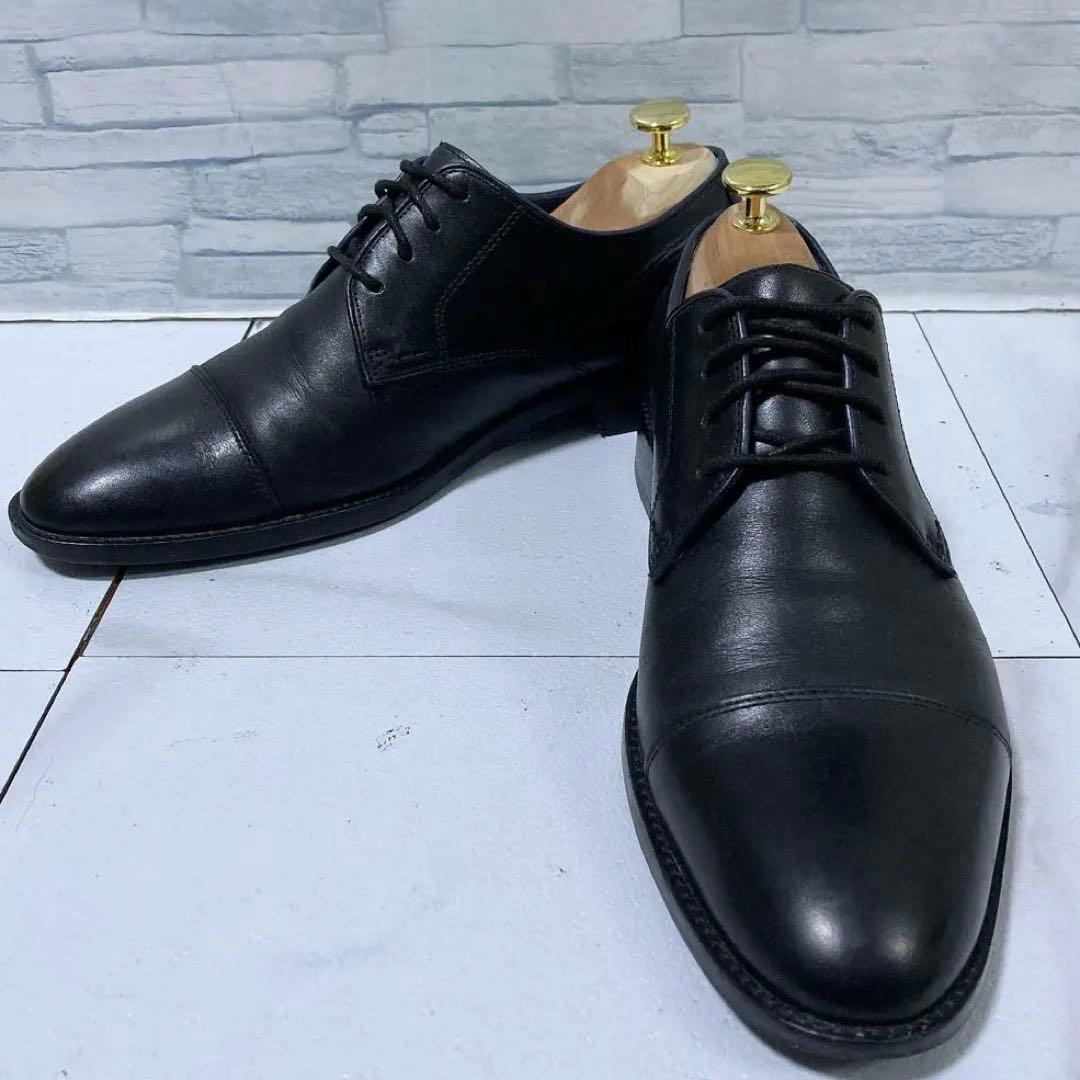 美品 コールハーン ビジネスシューズ 防水 ストレートチップ 本革 黒 8M
