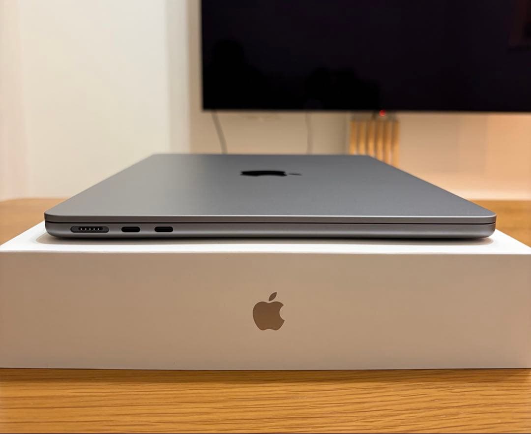 MacBookAirM3美品13インチ16GB256GB放電29回箱付