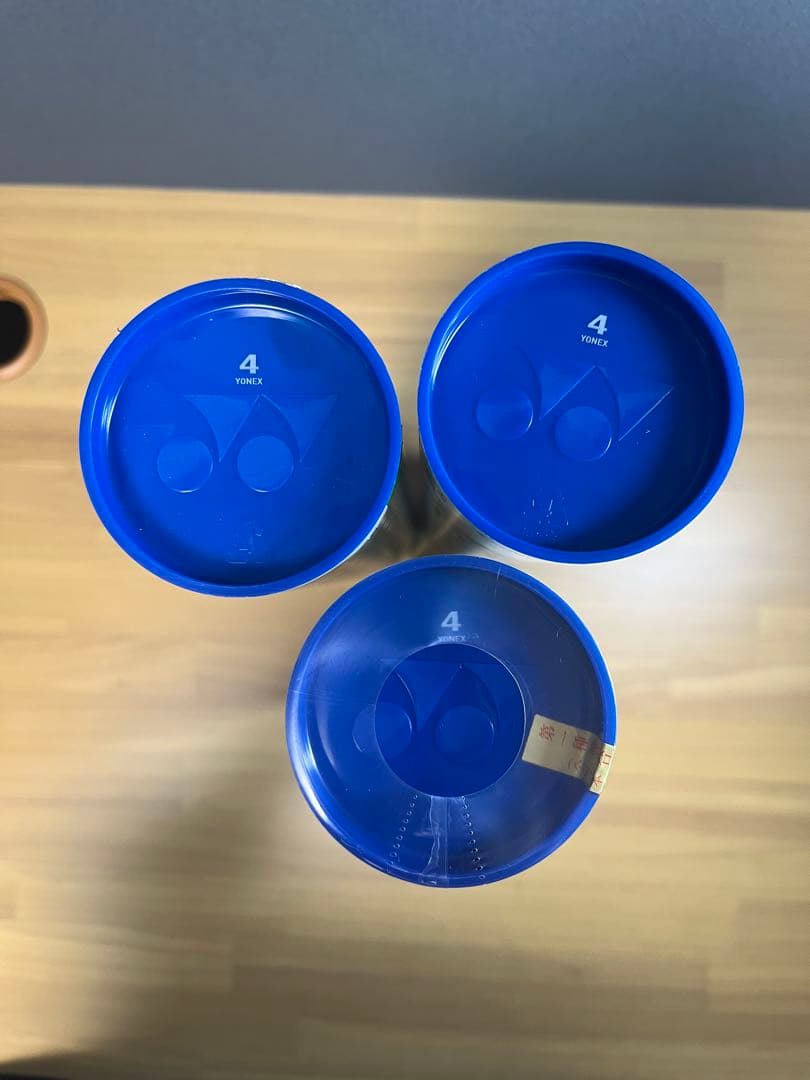 YONEX シャトル NEWOFFICIAL 未使用 4番