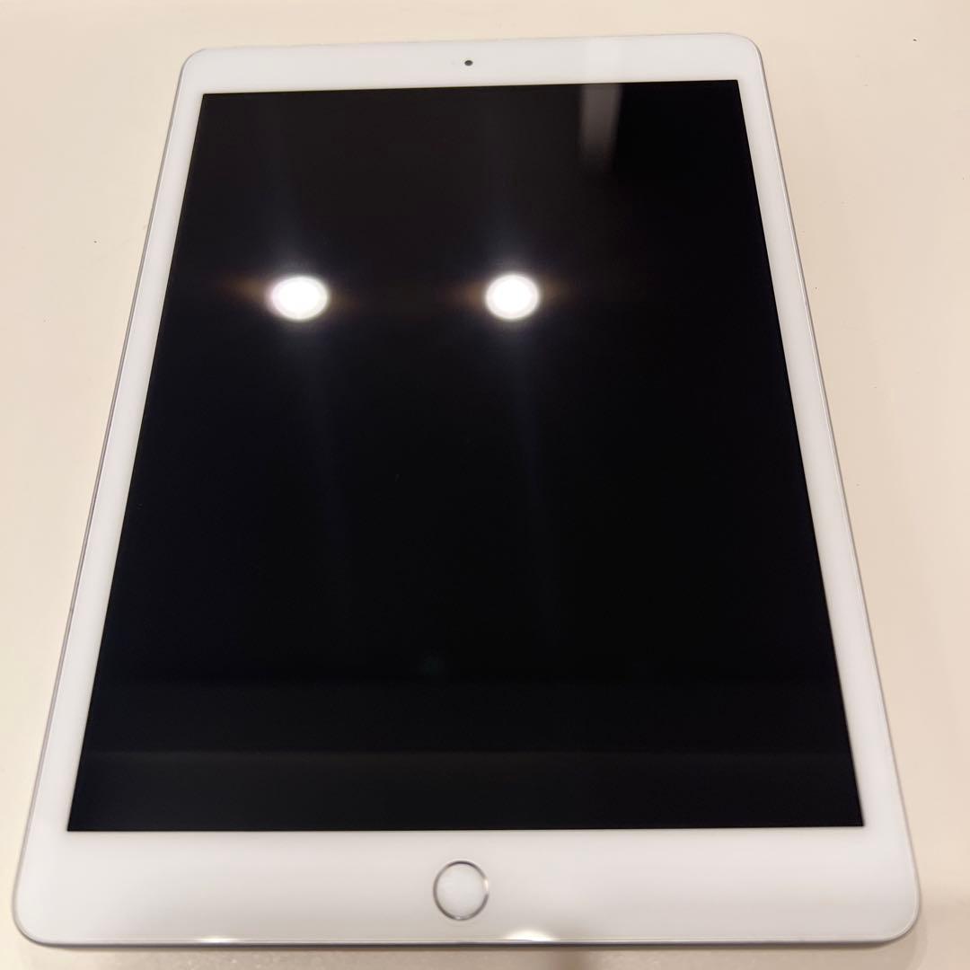 Apple iPad 第7世代 シルバー A2197