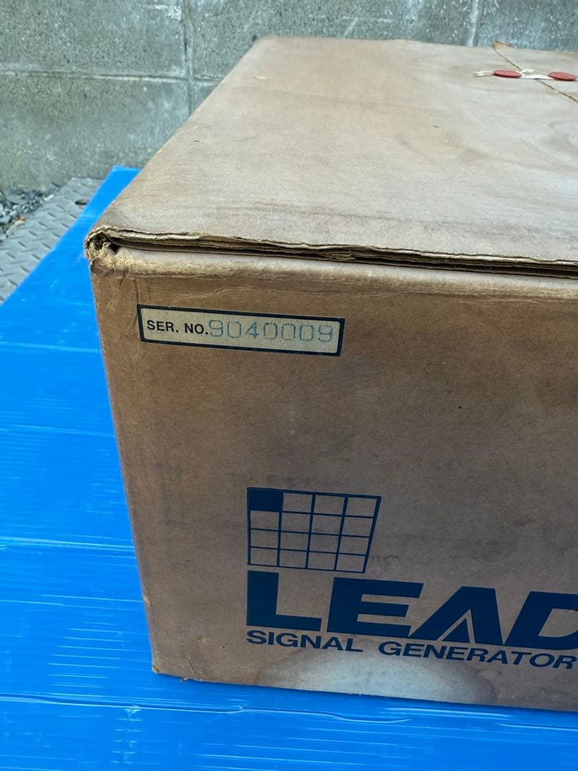 LEADER 3220 シグナルジェネレーター標準信号発生器リーダー電子ジャンク