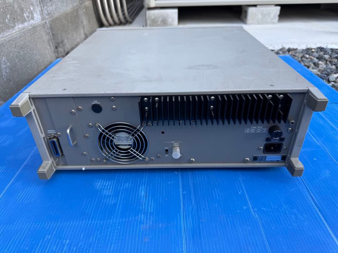 LEADER 3220 シグナルジェネレーター標準信号発生器リーダー電子ジャンク