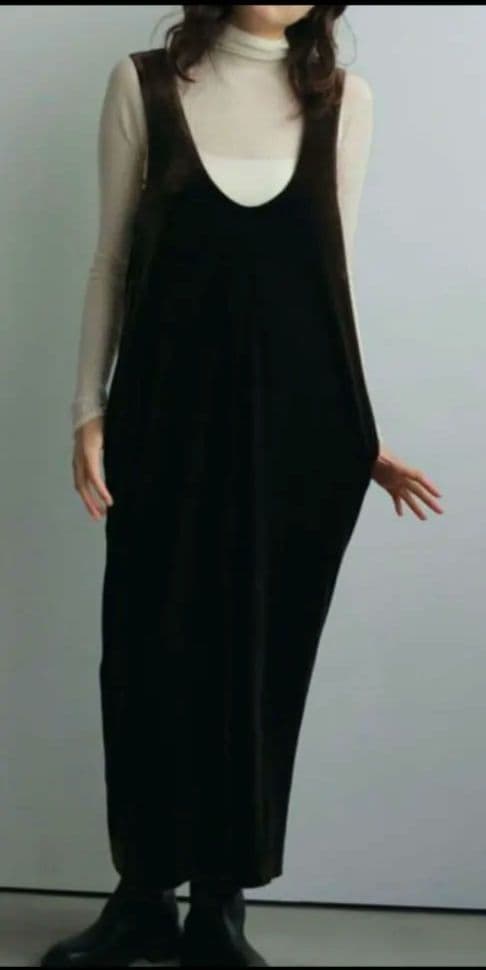 新品 ベロア ロング丈 ワンピース M 黒 おしゃれコーデ Annukアンヌーク