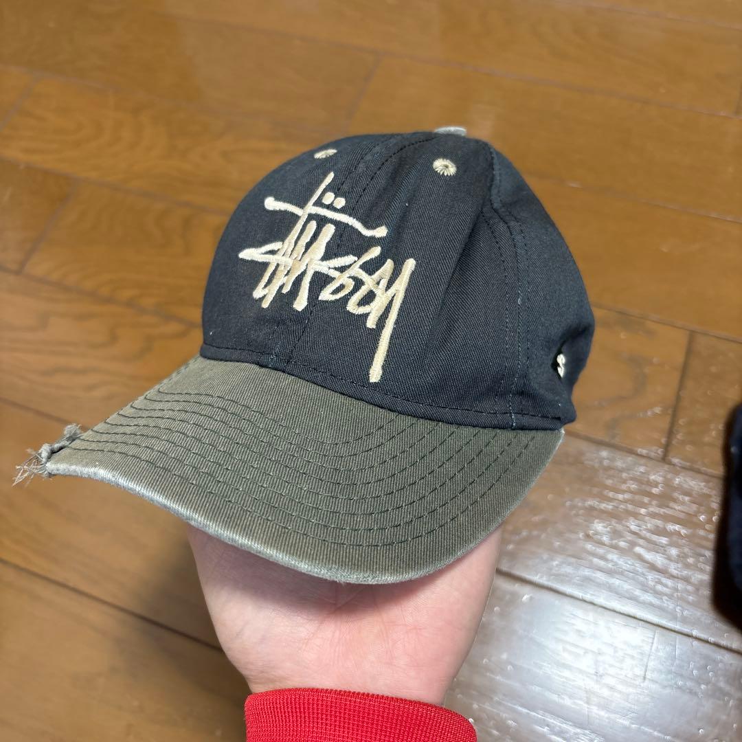 Stussy ブラック カーキ キャップ