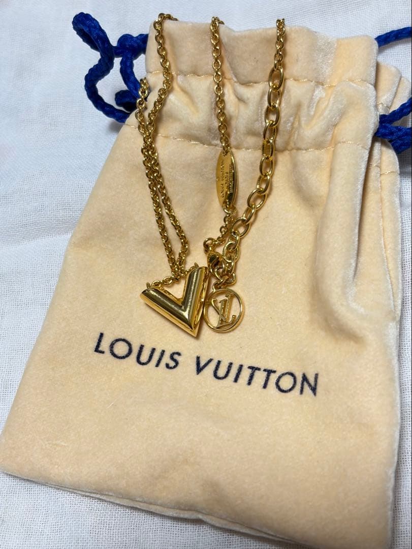 ルイヴィトン　ネックレス・エッセンシャルV⭐︎袋付き