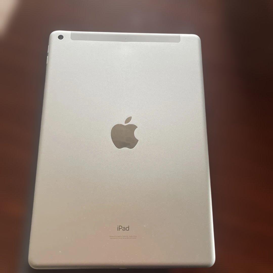 新*参様 iPad（第8世代）32GB Wi-Fi + CellularモデルS