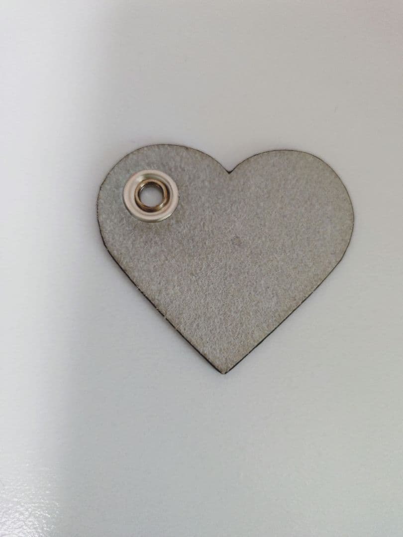 エルベシャプリエ 122LTR ハートチャーム ストラップ美品