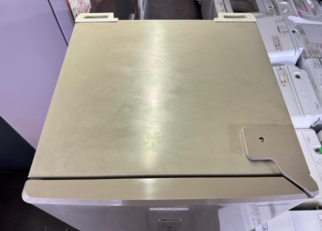 大阪送料無料★3か月保障付き★冷蔵庫★2017年★NR-C37FM-N★R-65